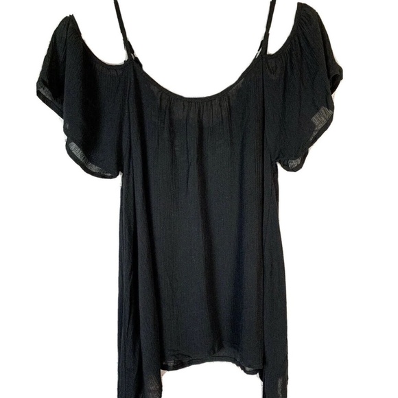 Acemi Cold Shoulder Asymmetrical Hemline Blouse - Picture 4 of 10
